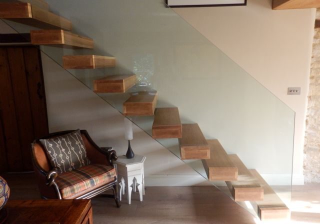 Traditional Farmhouse Witney Stair Case PCA 864